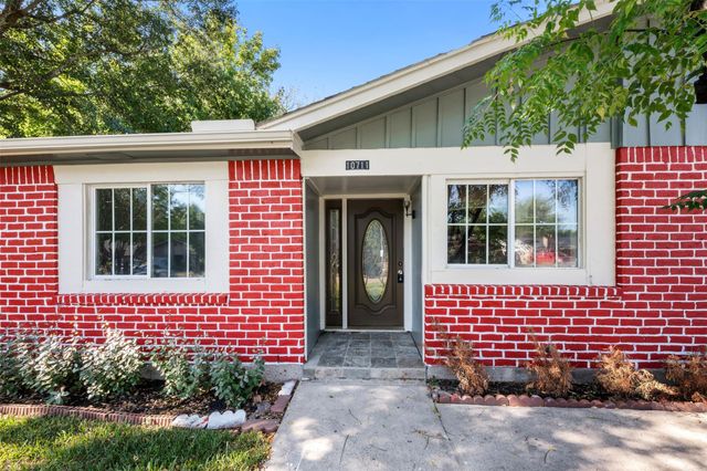 10711 Heather Hill Drive, Houston, TX 77086