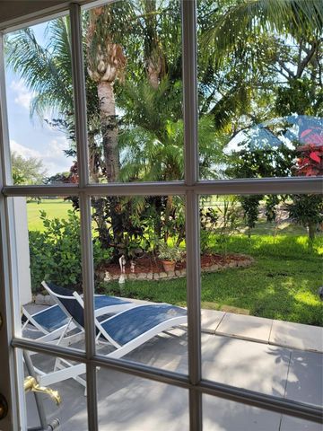 8117 Pelican Harbour Drive, Lake Worth, FL 33467