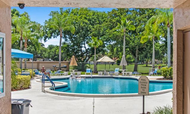 8117 Pelican Harbour Drive, Lake Worth, FL 33467