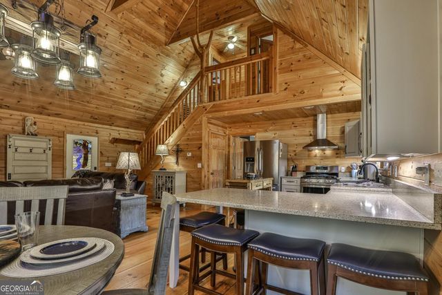 178 Novena Court, Ellijay, GA 30540