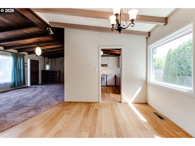 3046 Bailey Ln, Eugene, OR 97401