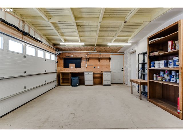 3046 Bailey Ln, Eugene, OR 97401