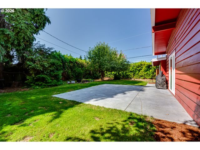 3046 Bailey Ln, Eugene, OR 97401