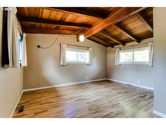 3046 Bailey Ln, Eugene, OR 97401