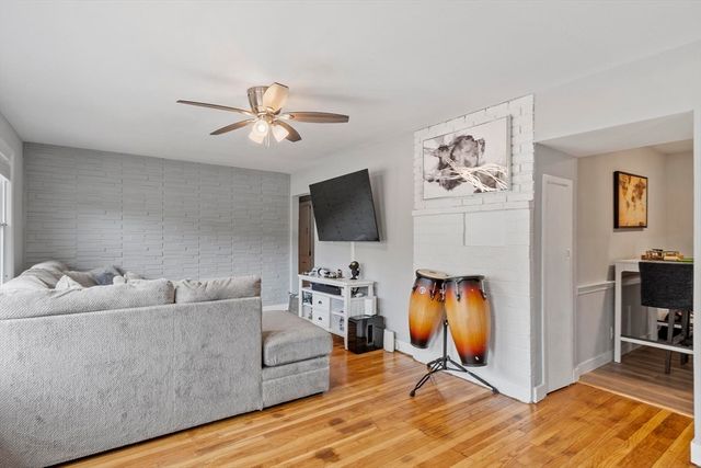 184 Fitchburg Rd, Townsend, MA 01469
