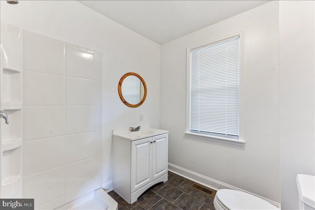 56 N SPROUL RD, Broomall, PA 19008
