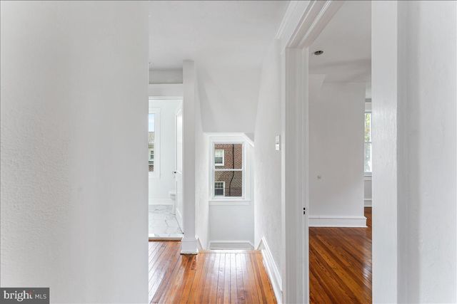 56 N SPROUL RD, Broomall, PA 19008
