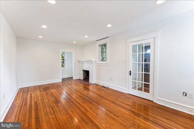 56 N SPROUL RD, Broomall, PA 19008