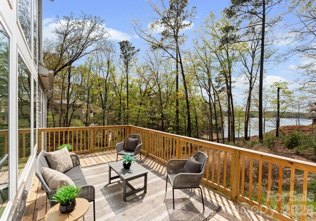 13701 Petworth Court, Charlotte, NC 28278