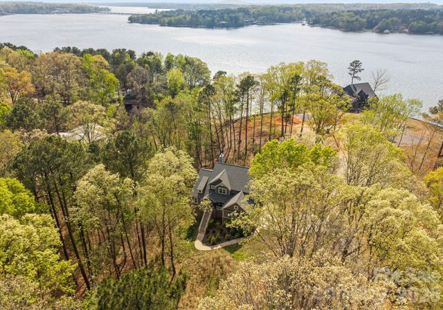 13701 Petworth Court, Charlotte, NC 28278