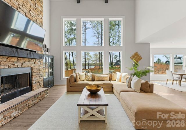 13701 Petworth Court, Charlotte, NC 28278