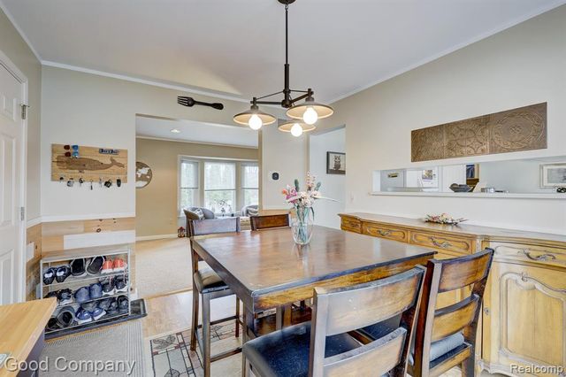 193 Linhart Street, Novi, MI 48377