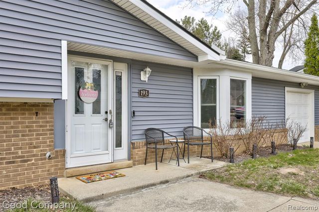 193 Linhart Street, Novi, MI 48377