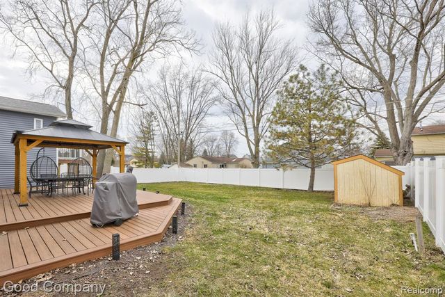 193 Linhart Street, Novi, MI 48377