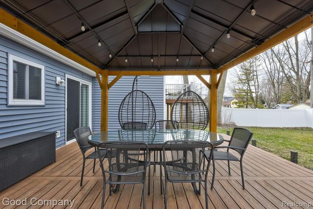 193 Linhart Street, Novi, MI 48377