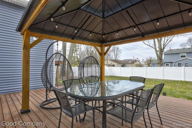 193 Linhart Street, Novi, MI 48377