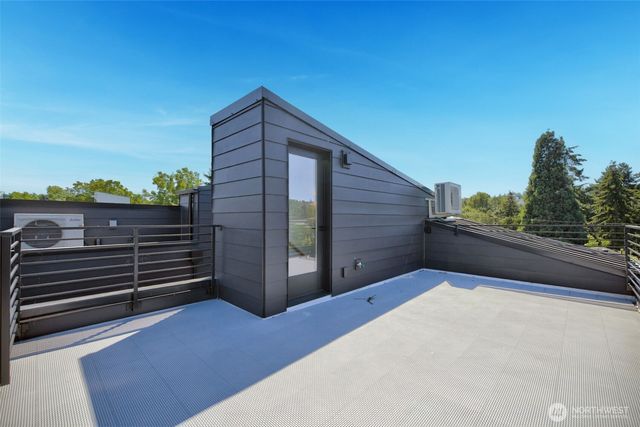 4107 25th Avenue SW, Seattle, WA 98106