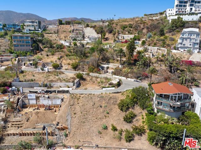 17834 Porto Marina Way, Los Angeles, CA 90272