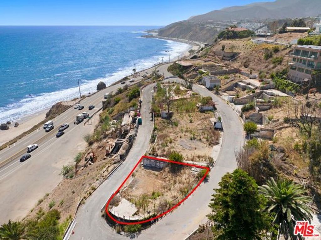 17834 Porto Marina Way, Los Angeles, CA 90272