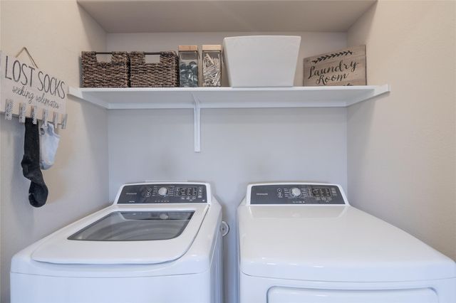 516 E Slaughter LN 402, Austin, TX 78744