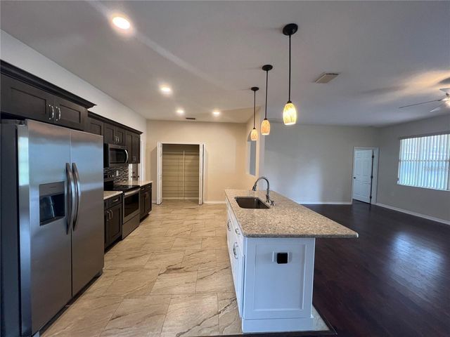 15747 SW 47TH AVENUE ROAD, Ocala, FL 34473