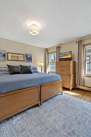 993 Hyacinth Avenue E, Saint Paul, MN 55106