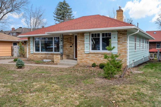 993 Hyacinth Avenue E, Saint Paul, MN 55106