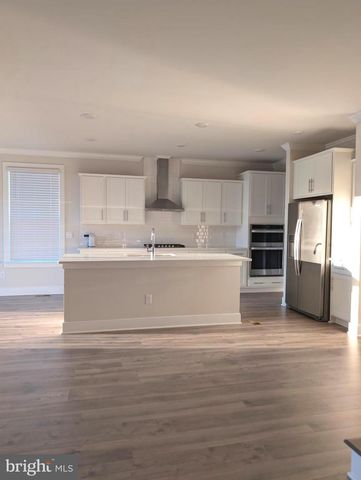 14997 WALTER ROBINSON, Haymarket, VA 20169