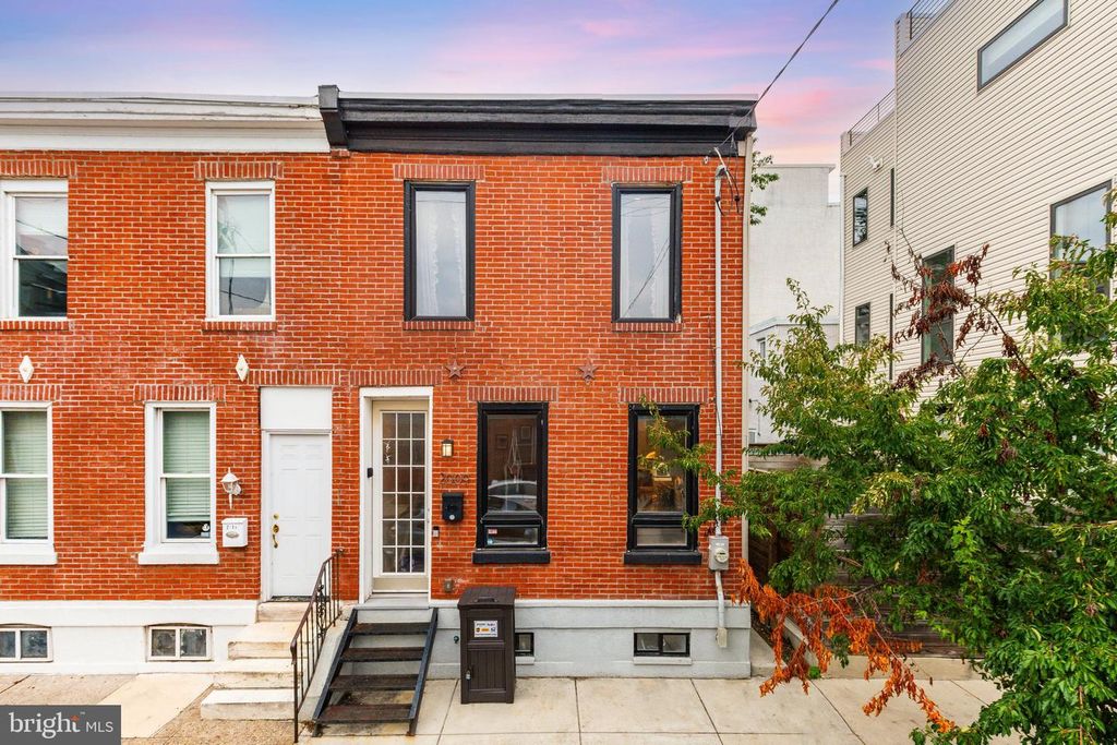 2009 DICKINSON ST, PHILADELPHIA, PA 19146 — exterior
