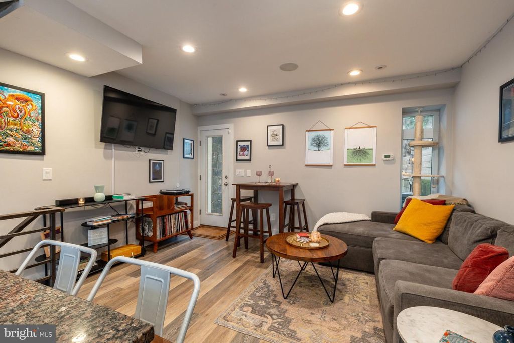 2009 DICKINSON ST, PHILADELPHIA, PA 19146 — photo 5