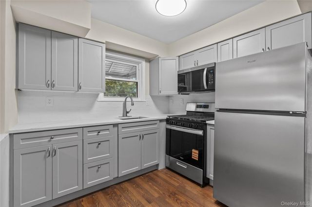 401 Olmstead Avenue 3, Bronx, NY 10473