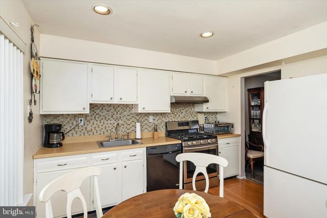 619 EDISON DR, Hightstown, NJ 08520