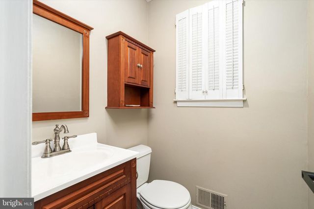 619 EDISON DR, Hightstown, NJ 08520