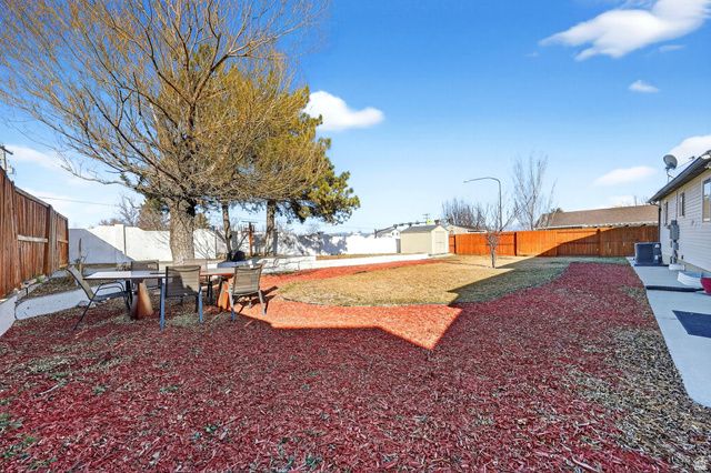 5382 W NORTHLILAC AVE, West Jordan, UT 84081