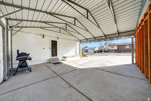 5382 W NORTHLILAC AVE, West Jordan, UT 84081