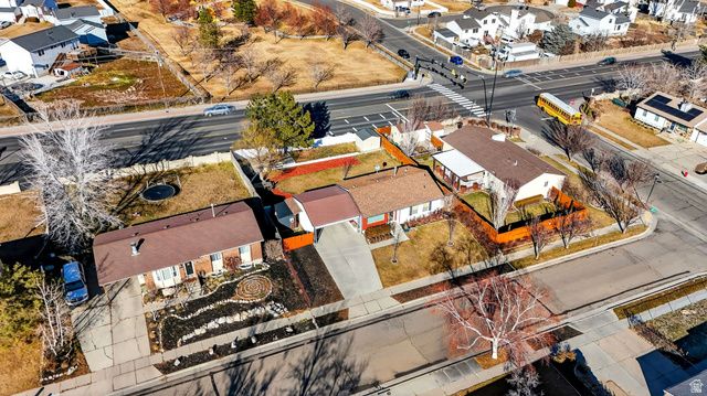 5382 W NORTHLILAC AVE, West Jordan, UT 84081