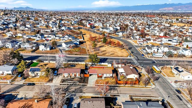 5382 W NORTHLILAC AVE, West Jordan, UT 84081