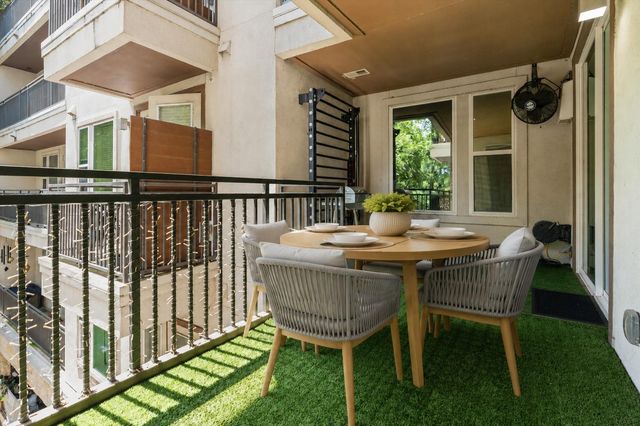 1900 Barton Springs RD 3031, Austin, TX 78704