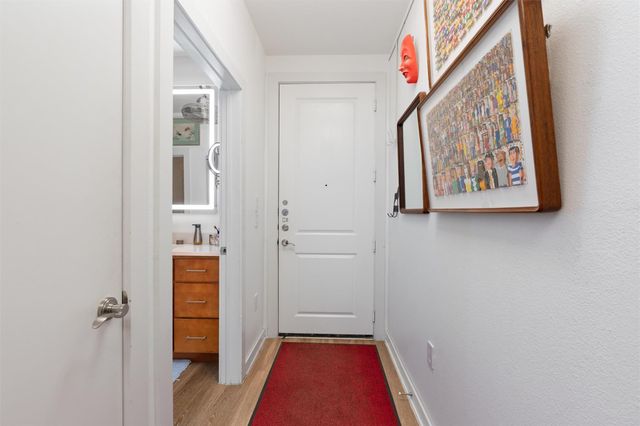 1900 Barton Springs RD 3031, Austin, TX 78704