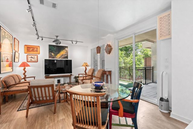 1900 Barton Springs RD 3031, Austin, TX 78704