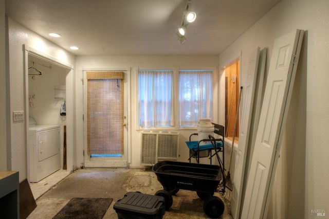 13435 Gibson St, Glen Ellen, CA 95442