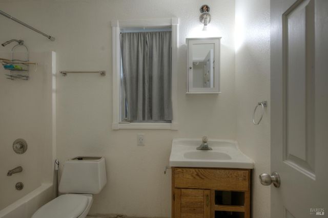 13435 Gibson St, Glen Ellen, CA 95442