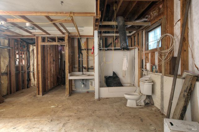 13435 Gibson St, Glen Ellen, CA 95442