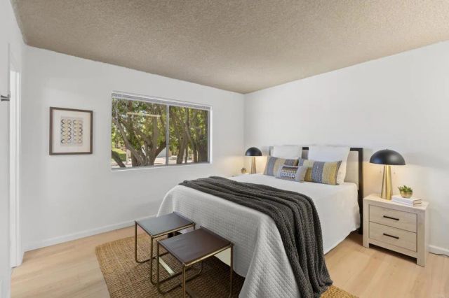 3133 Morningside Dr, Oceanside, CA 92056