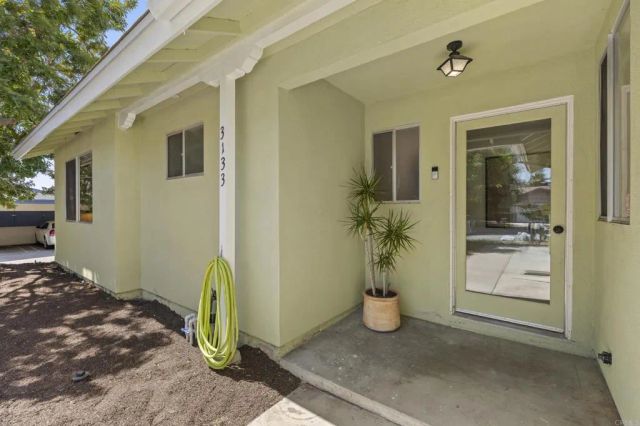 3133 Morningside Dr, Oceanside, CA 92056
