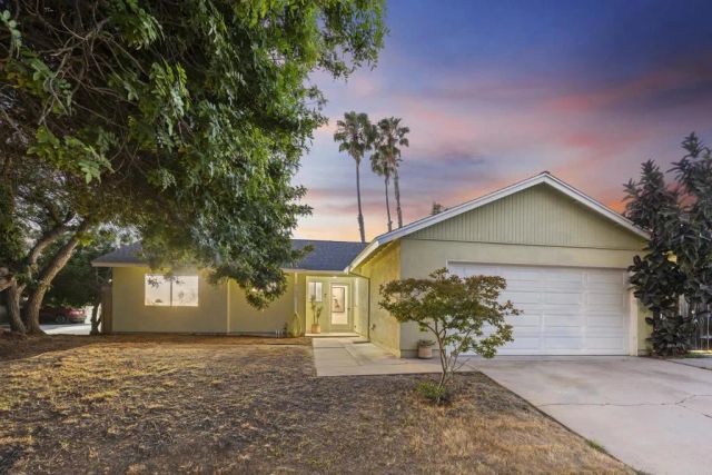 3133 Morningside Dr, Oceanside, CA 92056