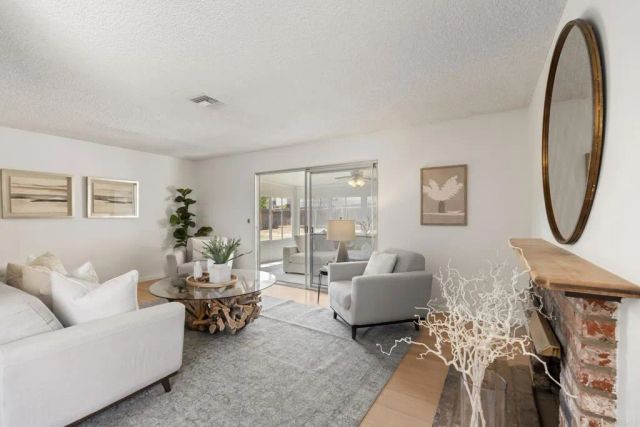 3133 Morningside Dr, Oceanside, CA 92056