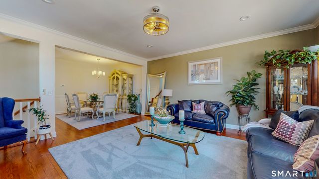 1 Lawrence Avenue 1, Danbury, CT 06810