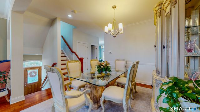 1 Lawrence Avenue 1, Danbury, CT 06810