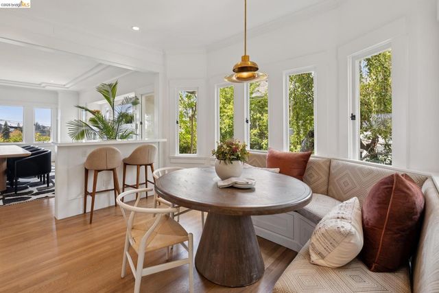 340 San Carlos Ave., Piedmont, CA 94611